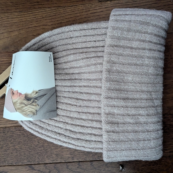 Iam Accessories - Pink sparkle winter hat